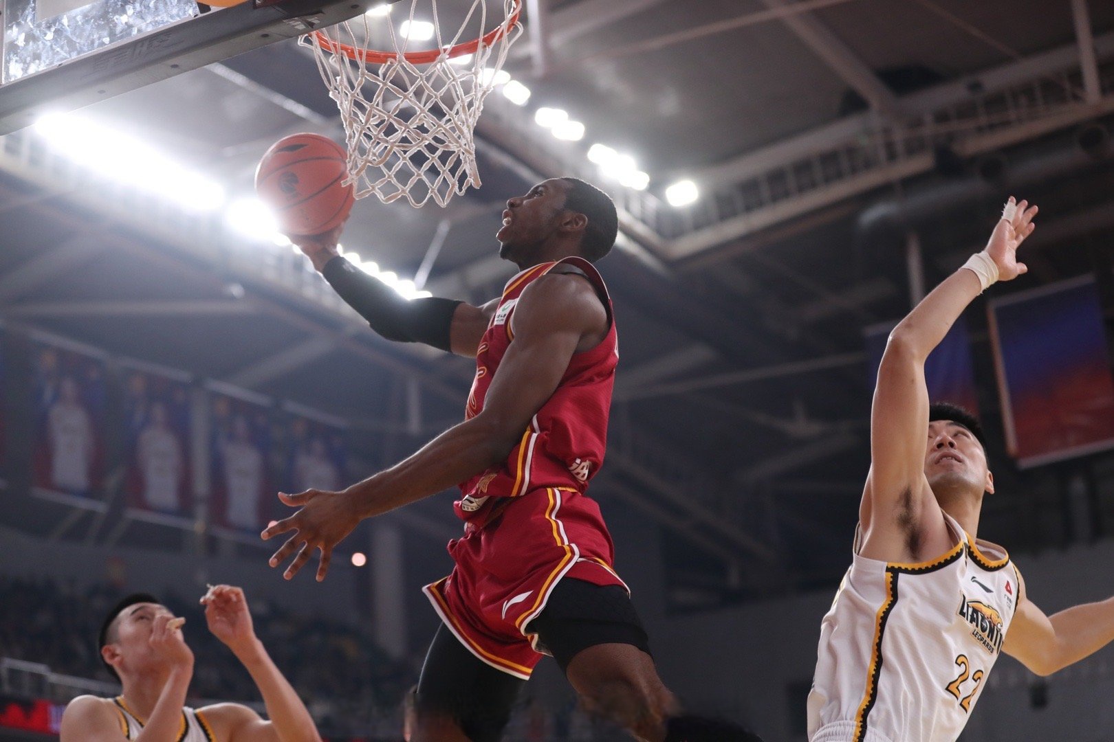 篮网三分投射猛烈命中率惊人的简单介绍