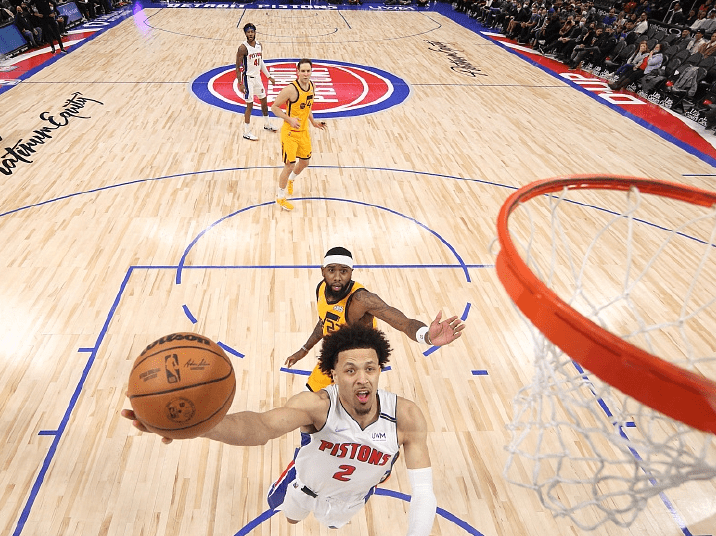 包含爵士险胜北京队，戈贝尔状态火热的词条