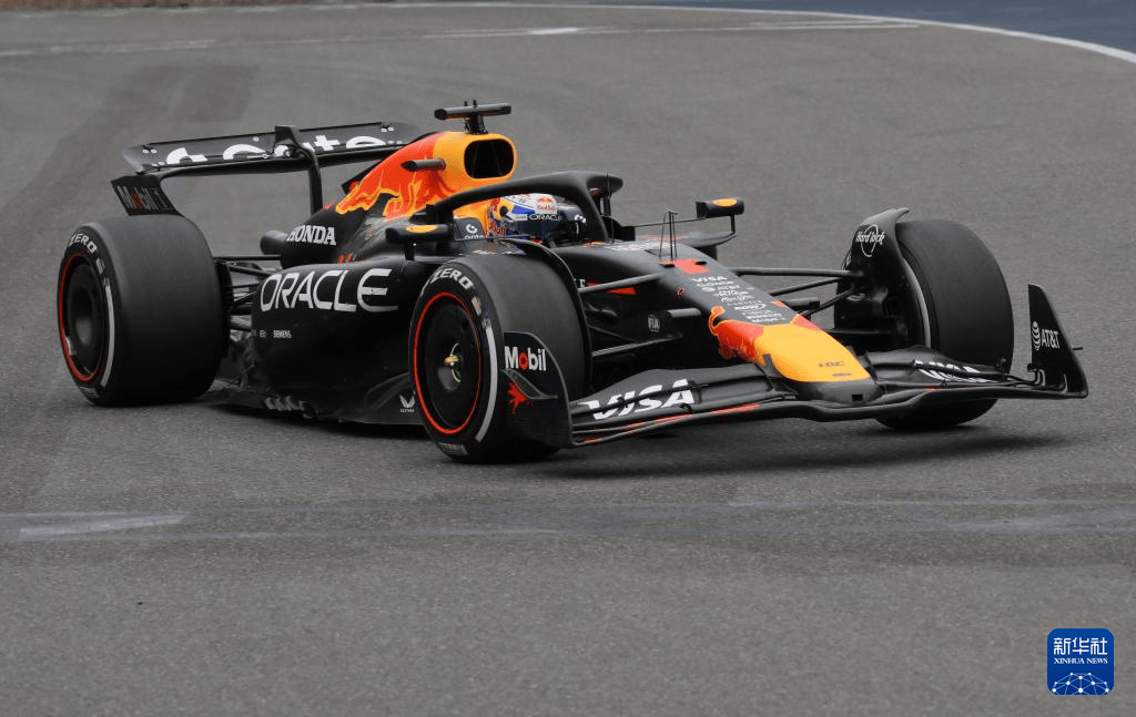 关于红牛二队碾压雷诺车队，勒克莱尔高光表现的信息