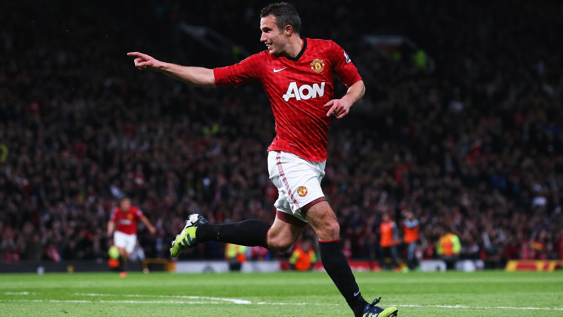 当边界消融，苏格兰的足球远征与萨卡的跨界统治