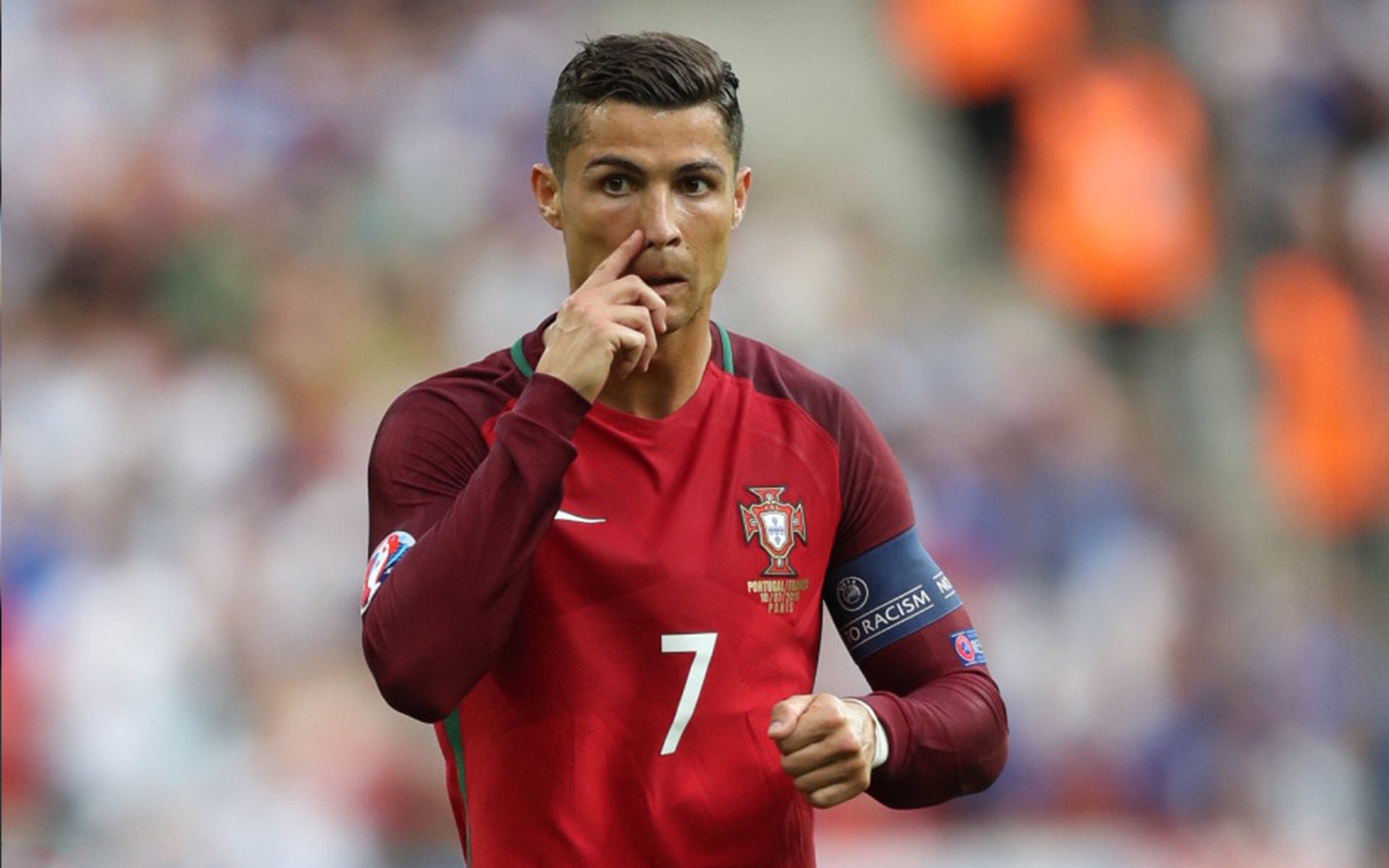 开拓者踏平太阳，霍勒迪在英超争冠接管比赛，跨界传奇的双重征服